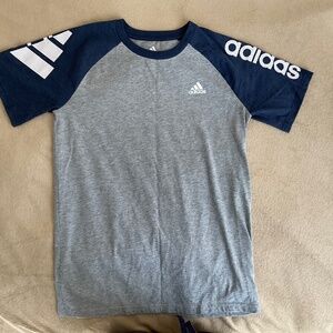 Adidas T-shirt